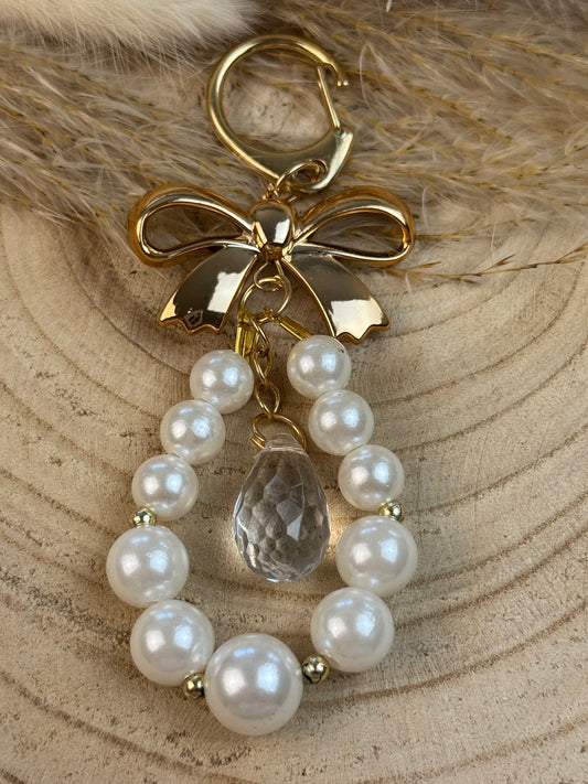 Bow & Pearls