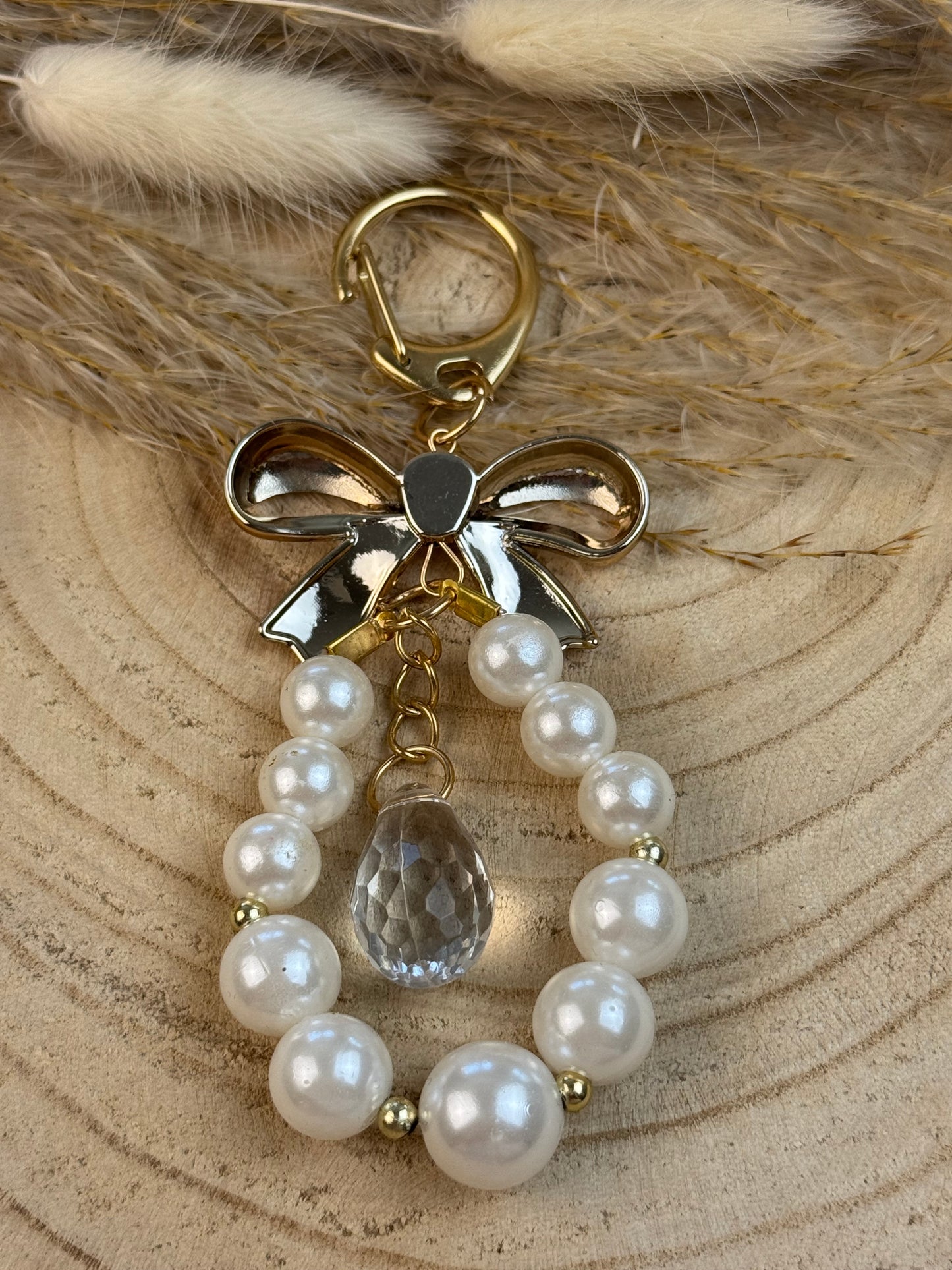 Bow & Pearls